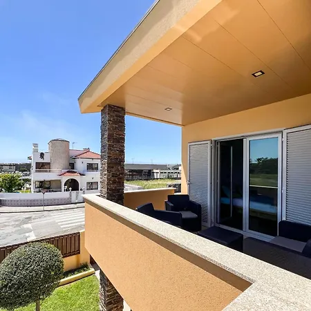 Casa Atlantico - 5 Minutes From The Holiday home